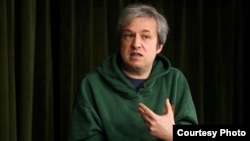 Антон Долин 