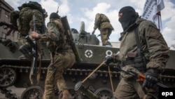 Separatiști pro-ruși în Sloviansk