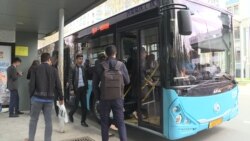 Душанбедегі қоғамдық көлік және жолаушылар. 26 наурыз 2020 жыл.