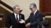 Қазақстанның қазіргі президенті Қасым-Жомарт Тоқаев экс-президент Нұрсұлтан Назарбаевпен бірге парламенттің ортақ отырысында. Астана, 20 наурыз 2019 жыл.