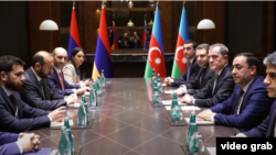 Bayramov-Mirzoyan görüşü (Foto arxiv)