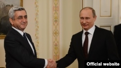 Serj Sarkisian cu Vladimir Putin.