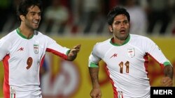 تیم ملی فوتبال ايران در مسابقات مقدماتی جام جهانی با تیم های سوریه، امارات متحده عربی و کویت همگروه است.
(عکس از مهر)
