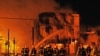 В лондонских беспорядках сгорел магазин мебели, имеющий 140-летнюю истории