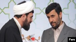 بسیاری از کشورهای غربی با استناد به سخنان احمدی نژاد، ایران را کشوری «خطرناک» توصیف می کنند.